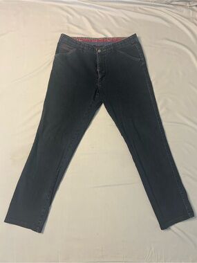 Meyer Europa Mens Premium Dark Wash Jeans – Made in Italy – Modern Comfort Denim